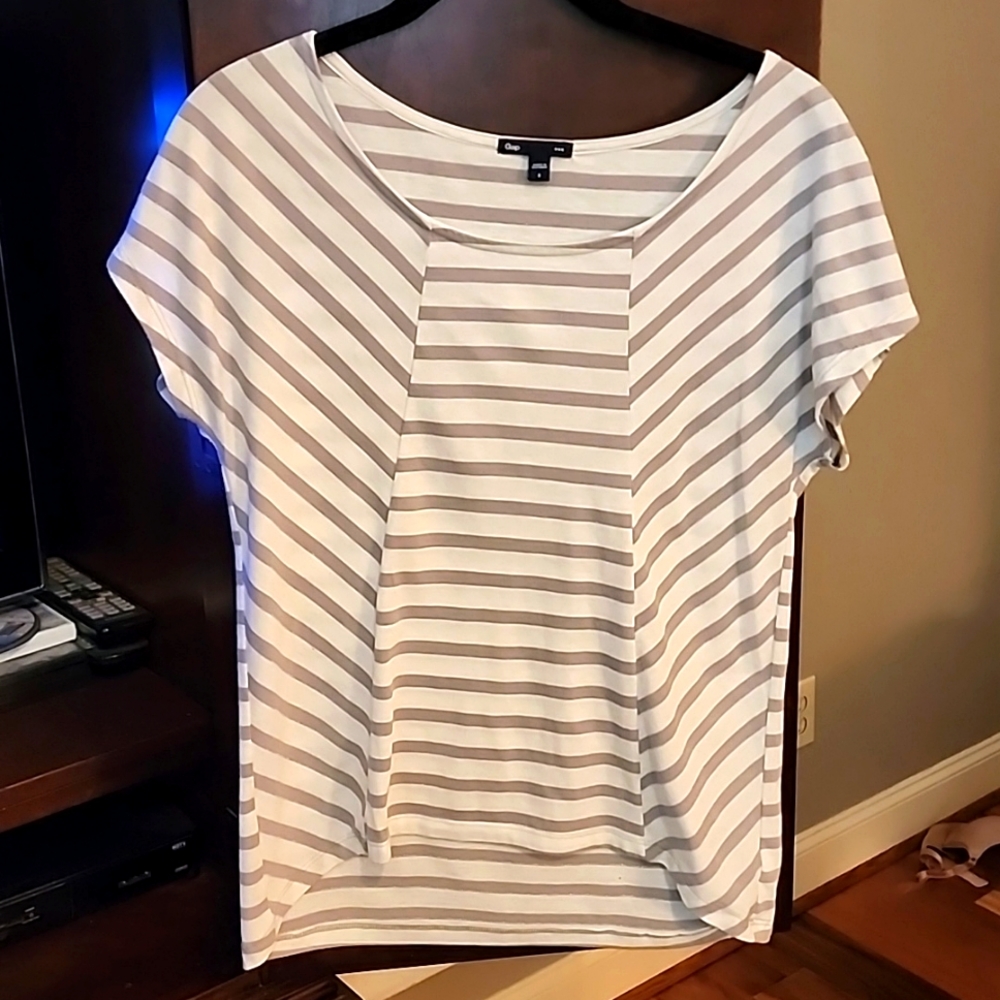 Gap Tee